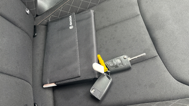 Skoda Kamiq 1.0 TSI 95 SE 5dr Petrol Hatchback